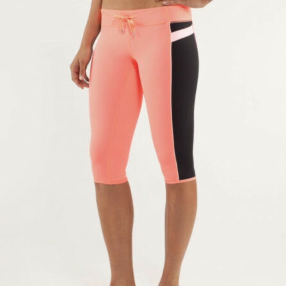 Lululemon Activewear Women's Heat It Up Crop Leggings Capri Pop Size 4
